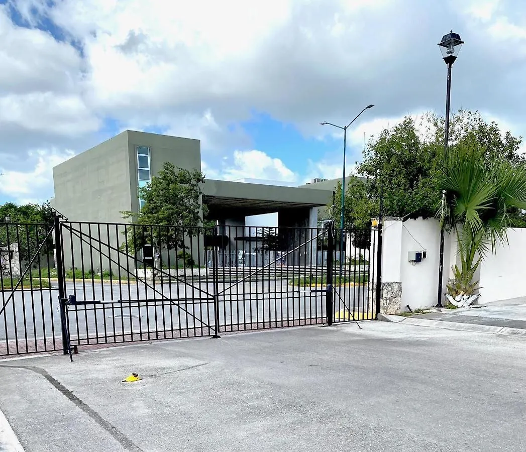 Bellisimo Apartamento Privada Ibiza Pool Parking Playa del Carmen 0*,  Mexico